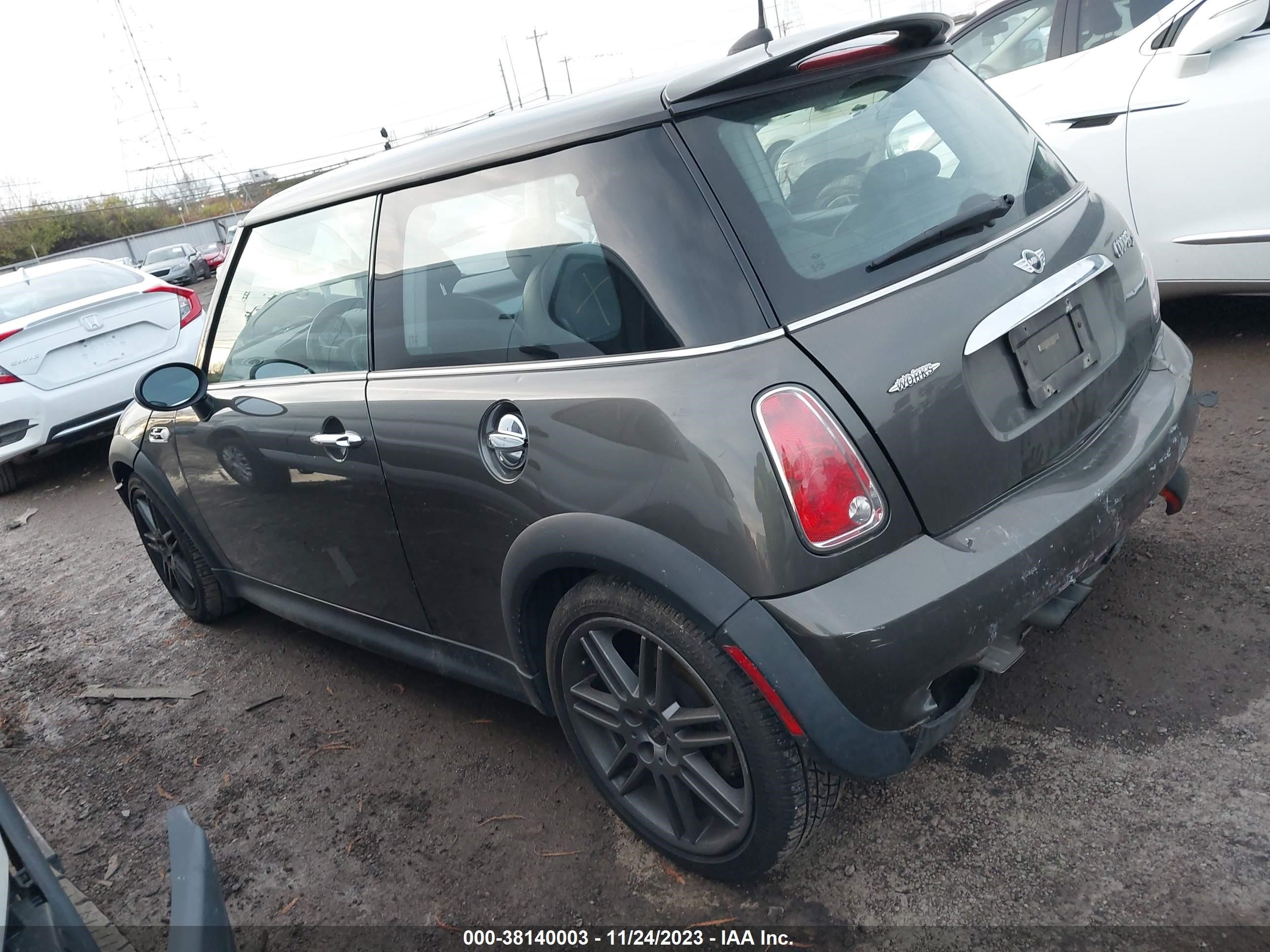 Photo 2 VIN: WMWRE335X6TL23770 - MINI COOPER 