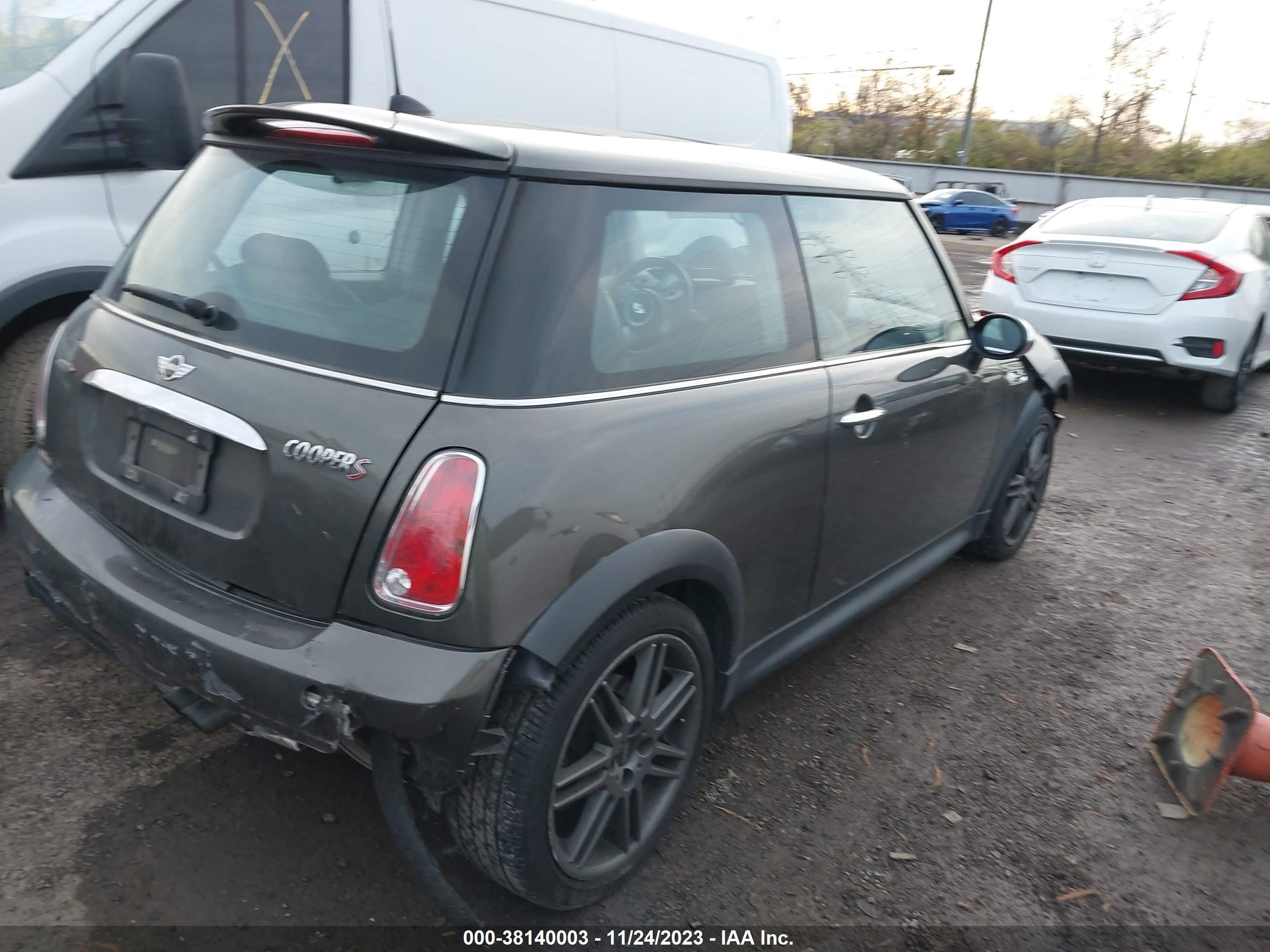 Photo 3 VIN: WMWRE335X6TL23770 - MINI COOPER 