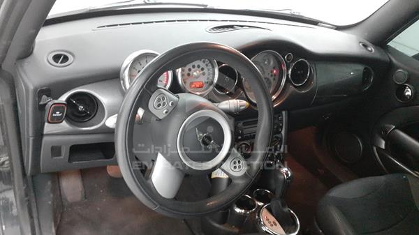 Photo 10 VIN: WMWRF31048TG06045 - MINI COOPER 