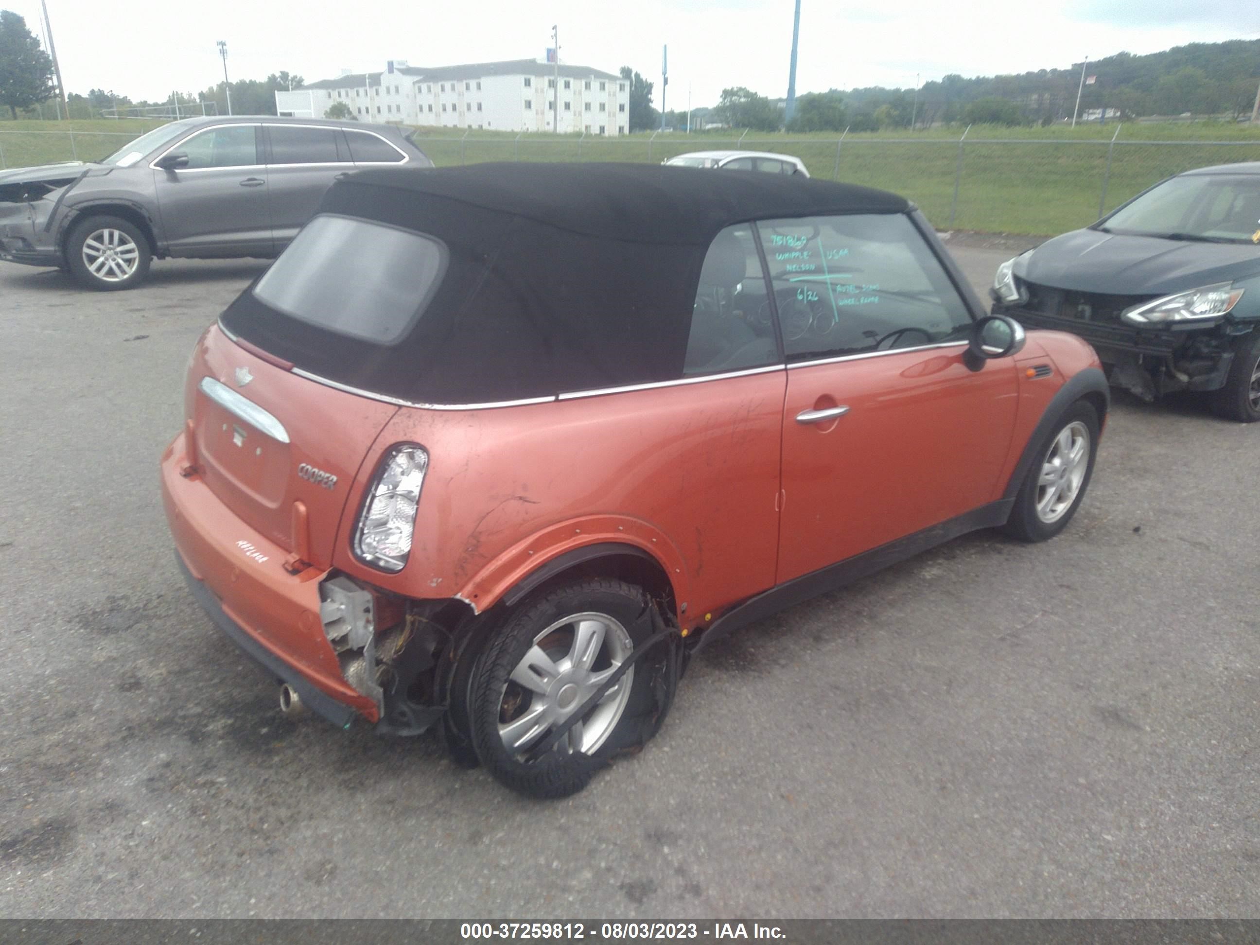 Photo 3 VIN: WMWRF33586TG16115 - MINI COOPER 