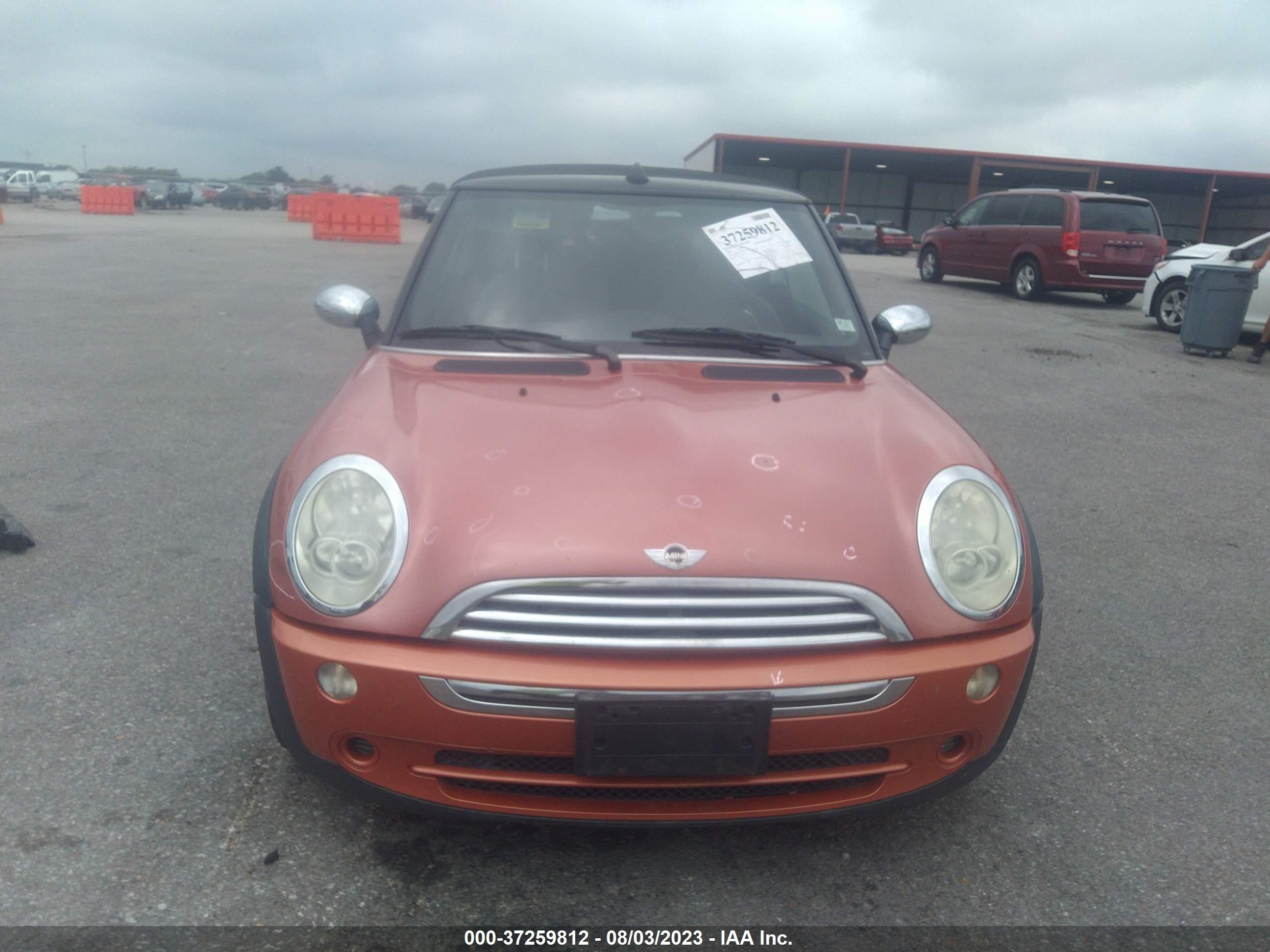 Photo 5 VIN: WMWRF33586TG16115 - MINI COOPER 