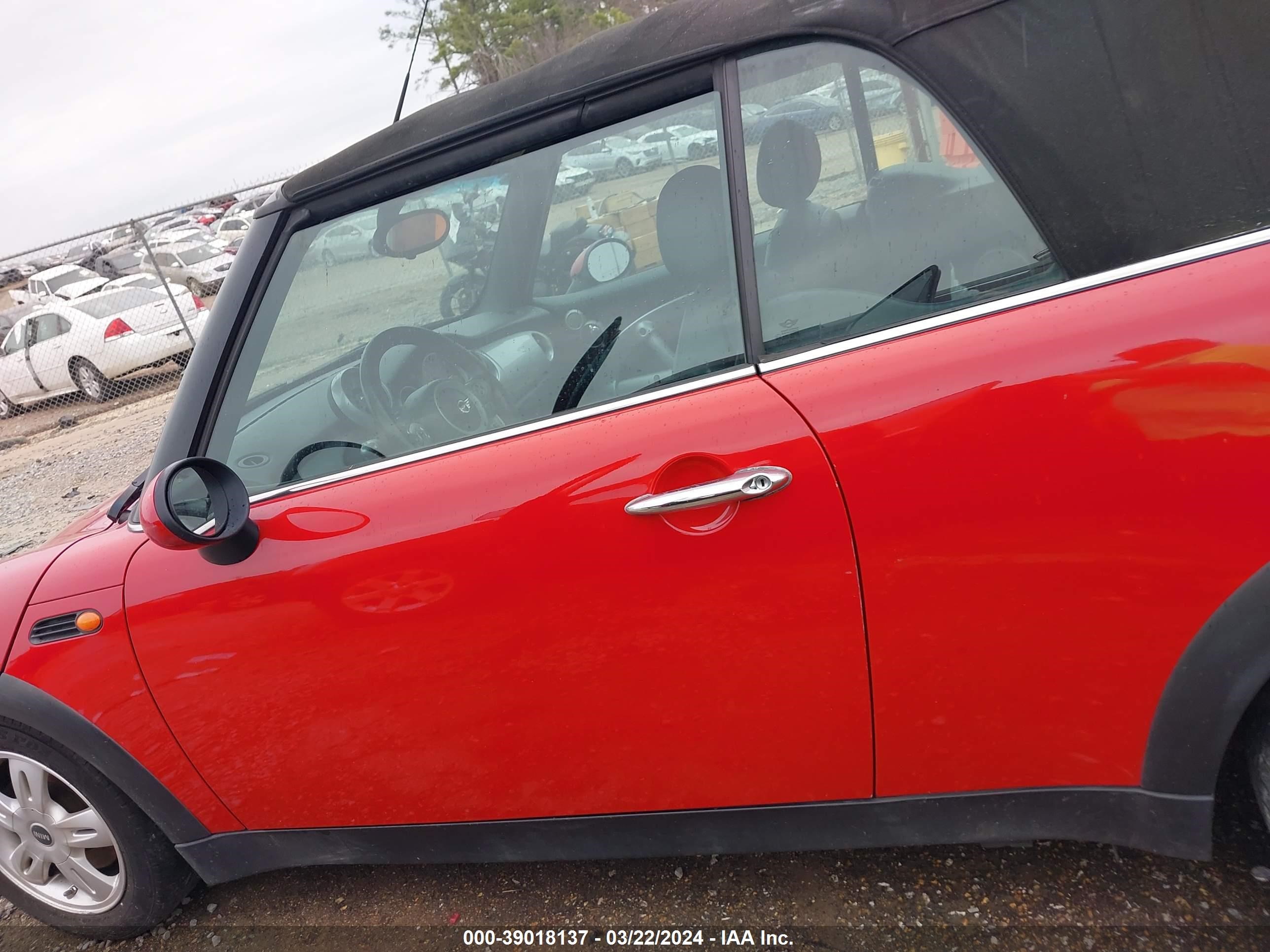 Photo 13 VIN: WMWRF33588TG18725 - MINI COOPER 