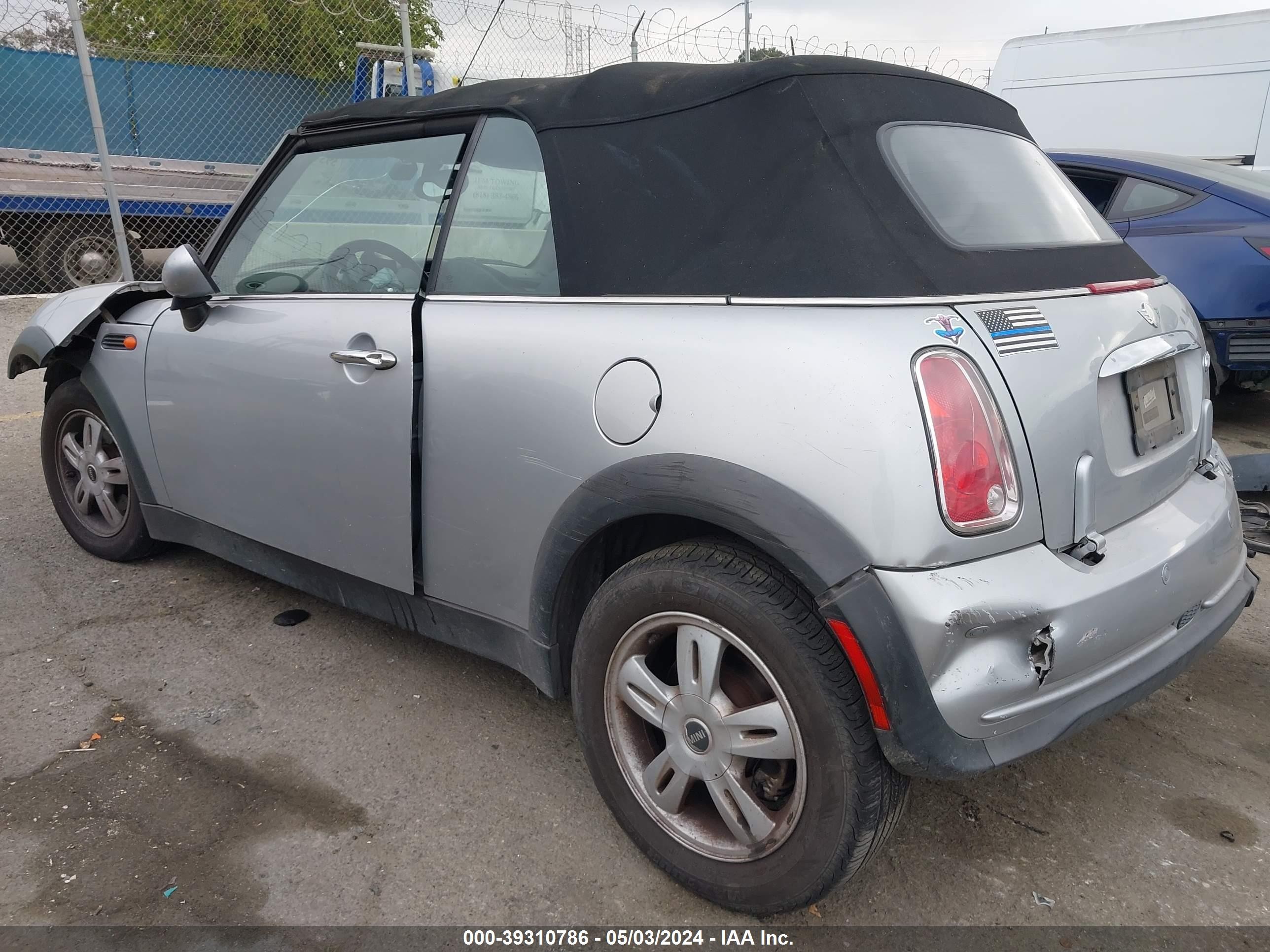 Photo 2 VIN: WMWRF33598TG18720 - MINI COOPER 