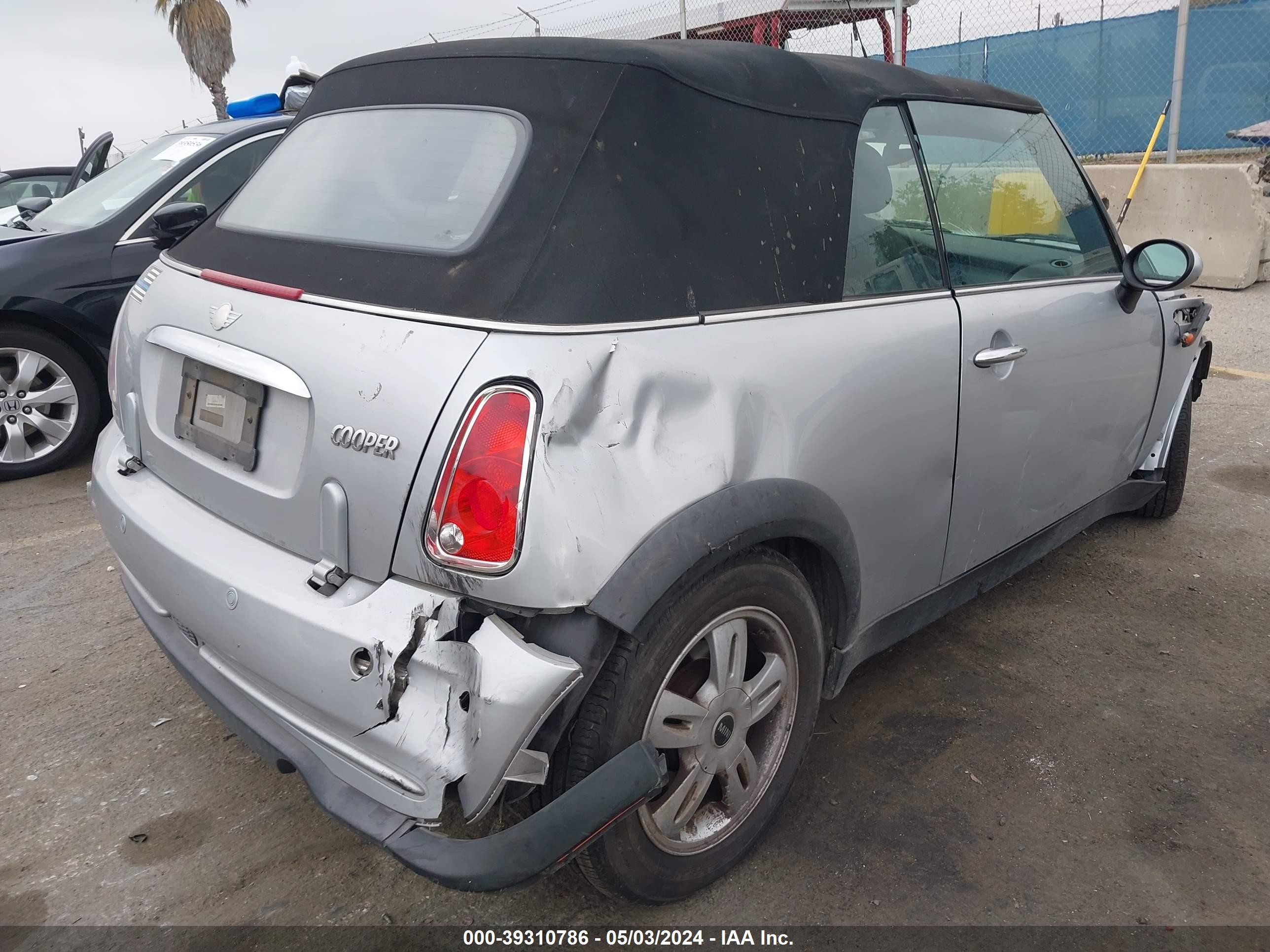 Photo 3 VIN: WMWRF33598TG18720 - MINI COOPER 