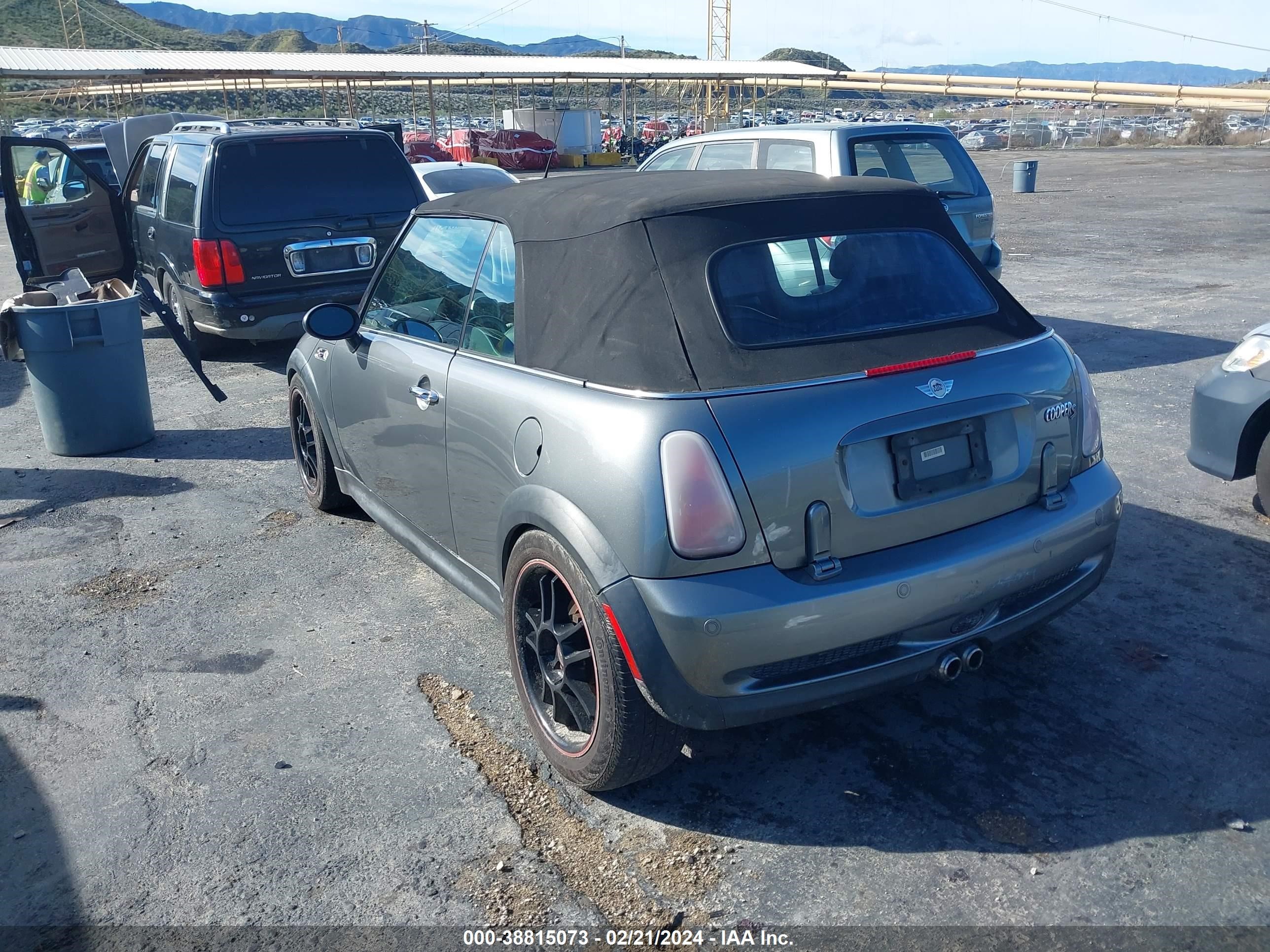 Photo 2 VIN: WMWRH33445TF80052 - MINI COOPER 