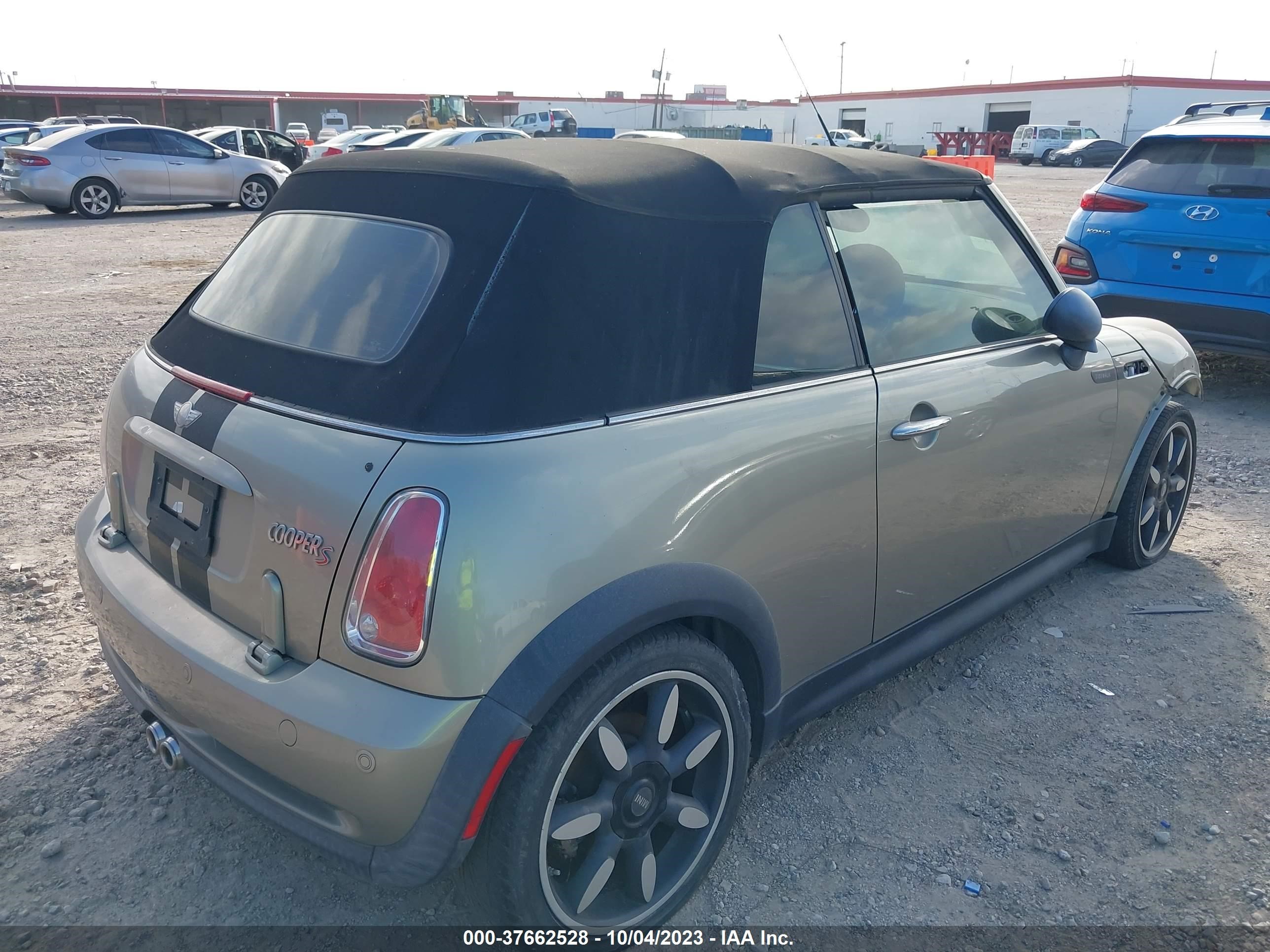 Photo 3 VIN: WMWRH33528TL97470 - MINI COOPER 