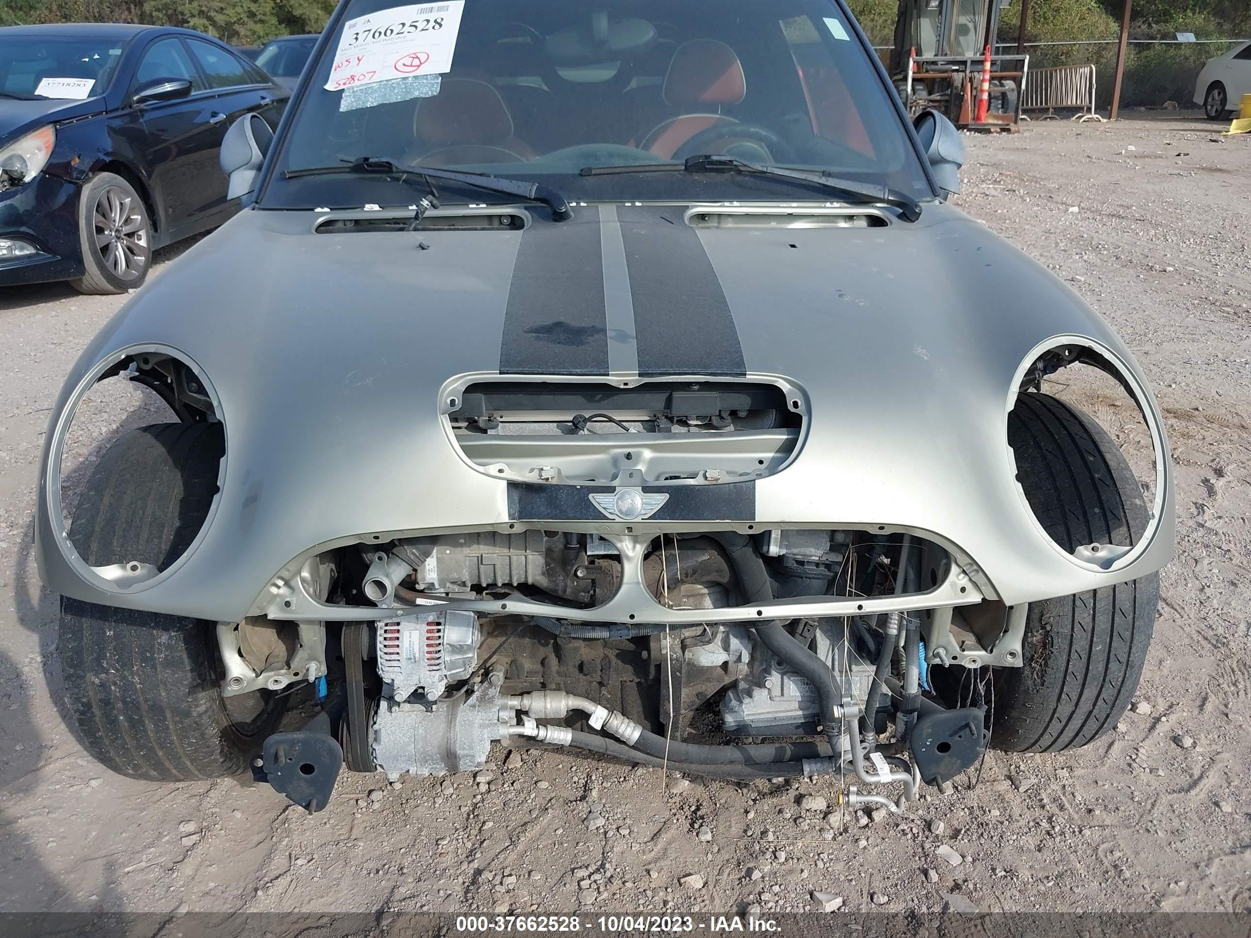 Photo 5 VIN: WMWRH33528TL97470 - MINI COOPER 