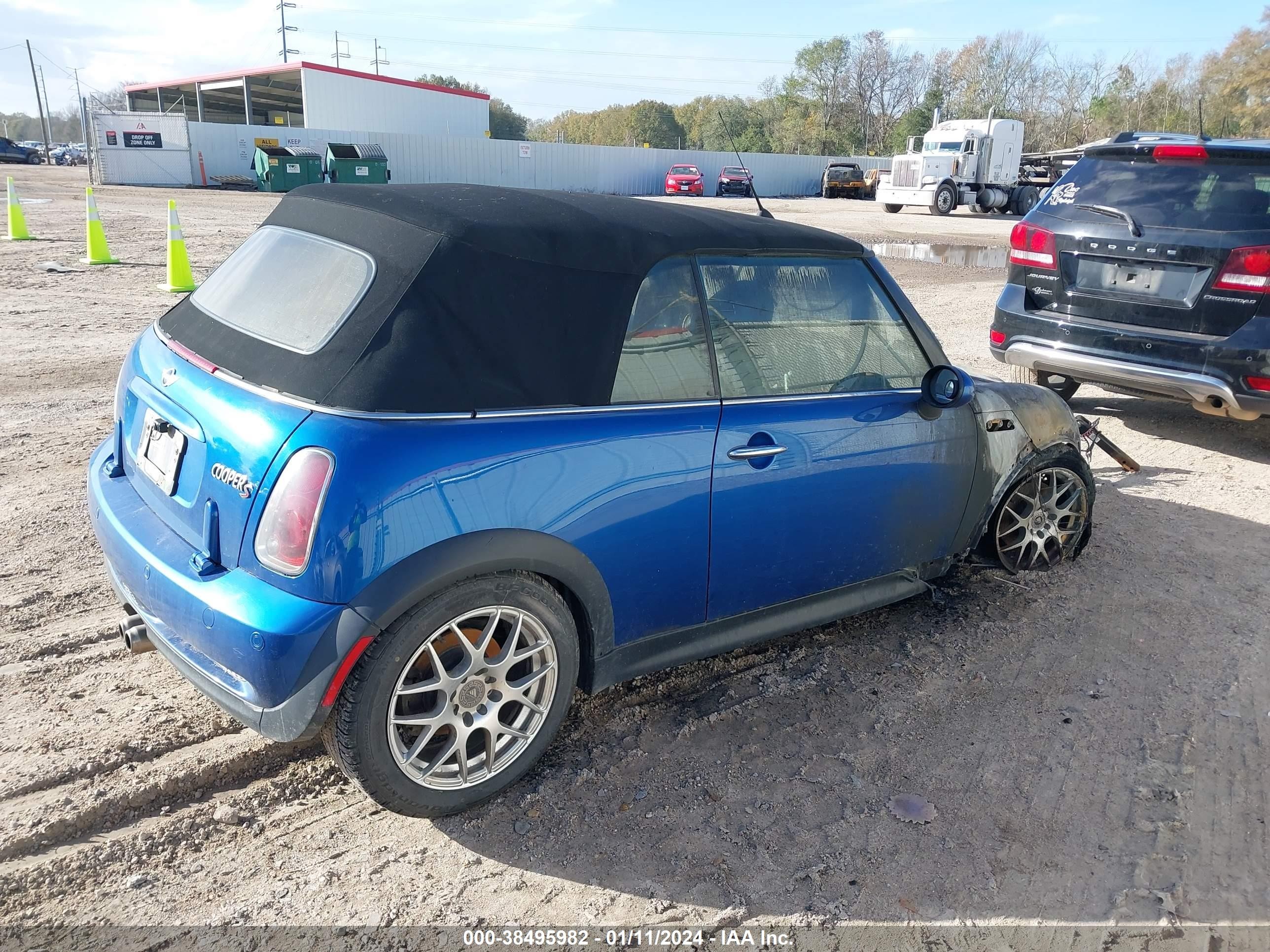 Photo 3 VIN: WMWRH33536TJ42694 - MINI COOPER 