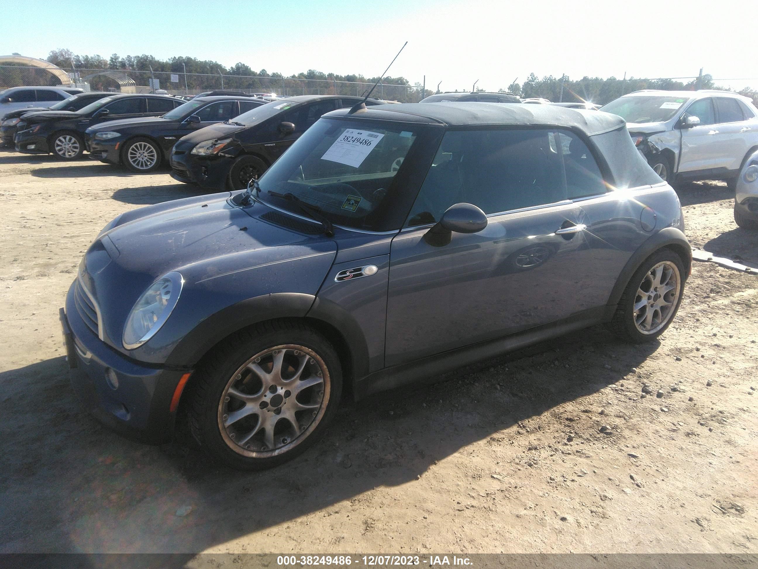 Photo 1 VIN: WMWRH33566TJ42785 - MINI COOPER 