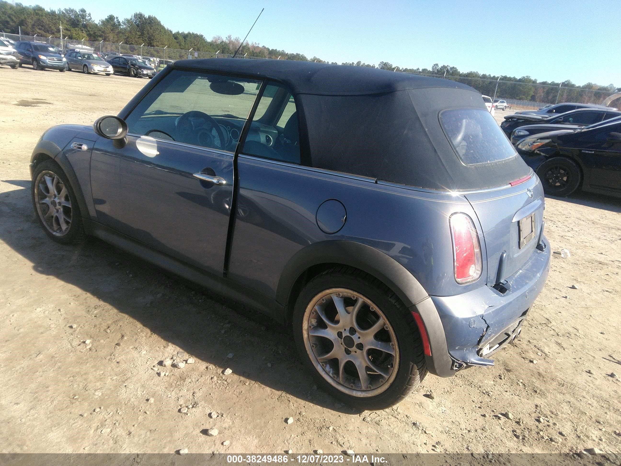 Photo 2 VIN: WMWRH33566TJ42785 - MINI COOPER 