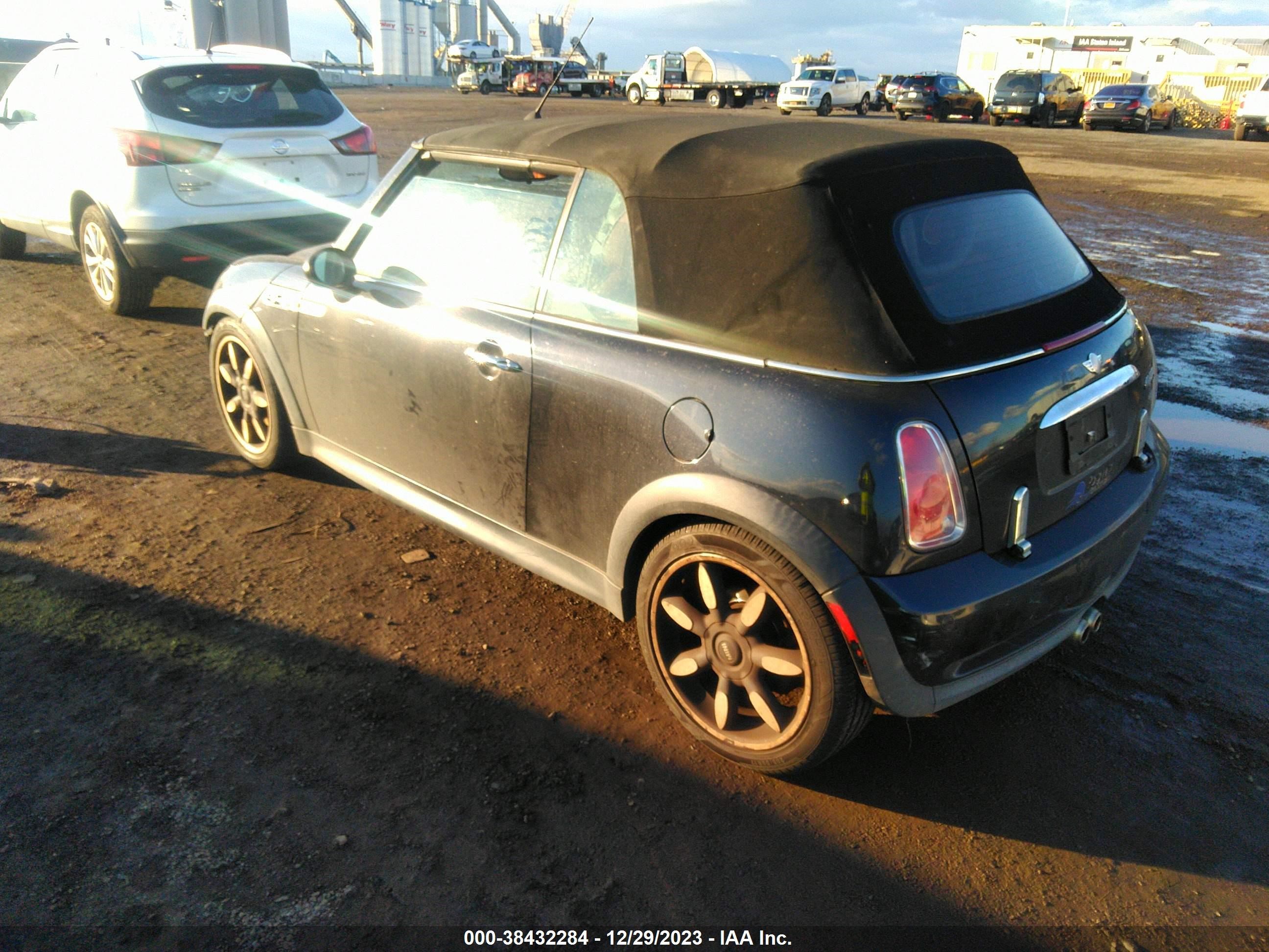 Photo 2 VIN: WMWRH33568TL96290 - MINI COOPER 