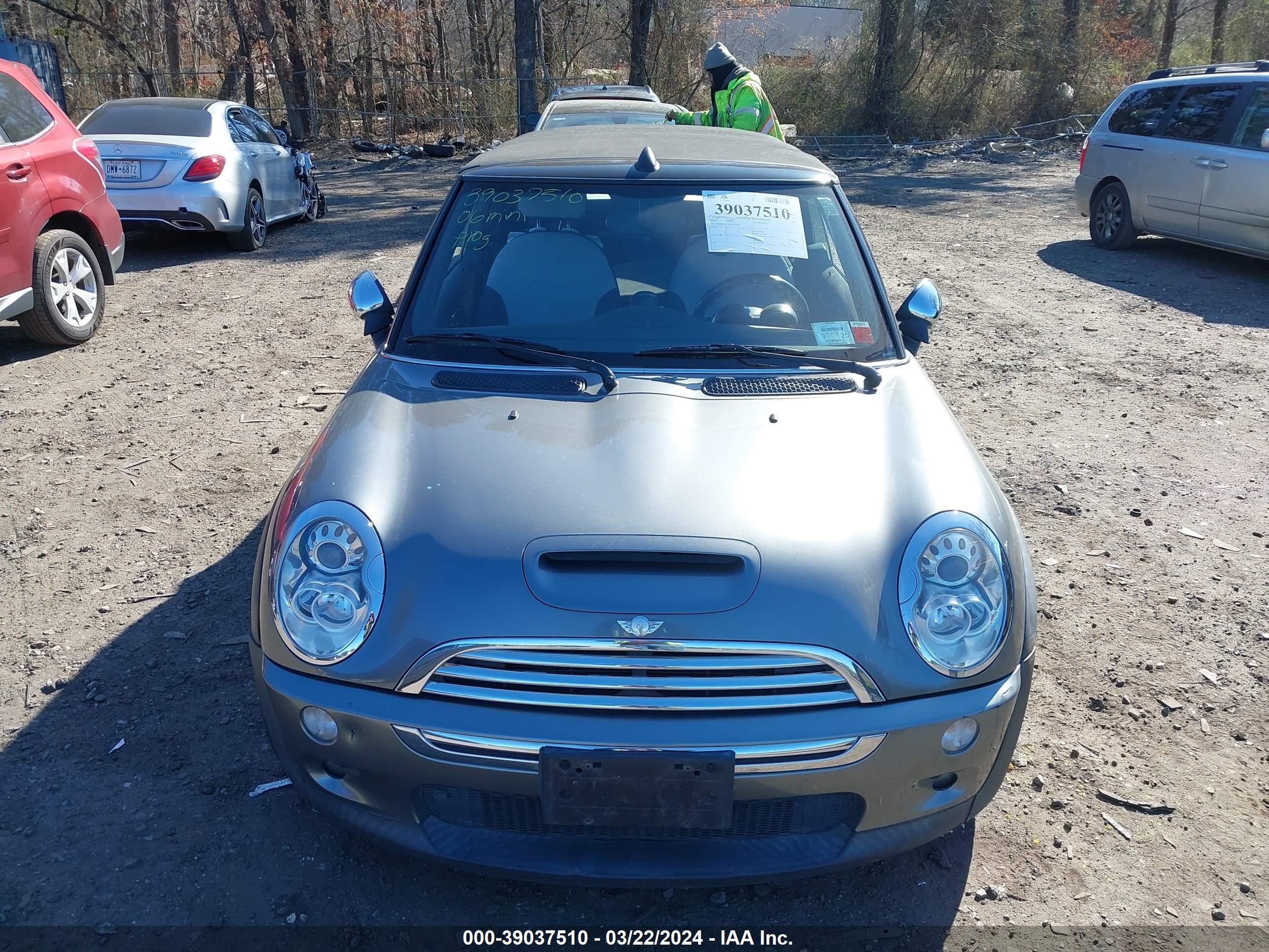 Photo 5 VIN: WMWRH33586TK57288 - MINI COOPER 