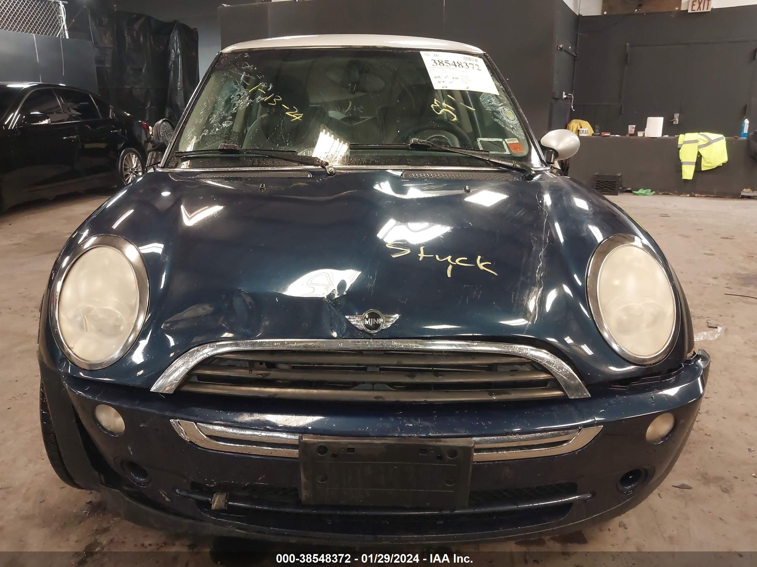 Photo 5 VIN: WMWRH33586TL93775 - MINI COOPER 