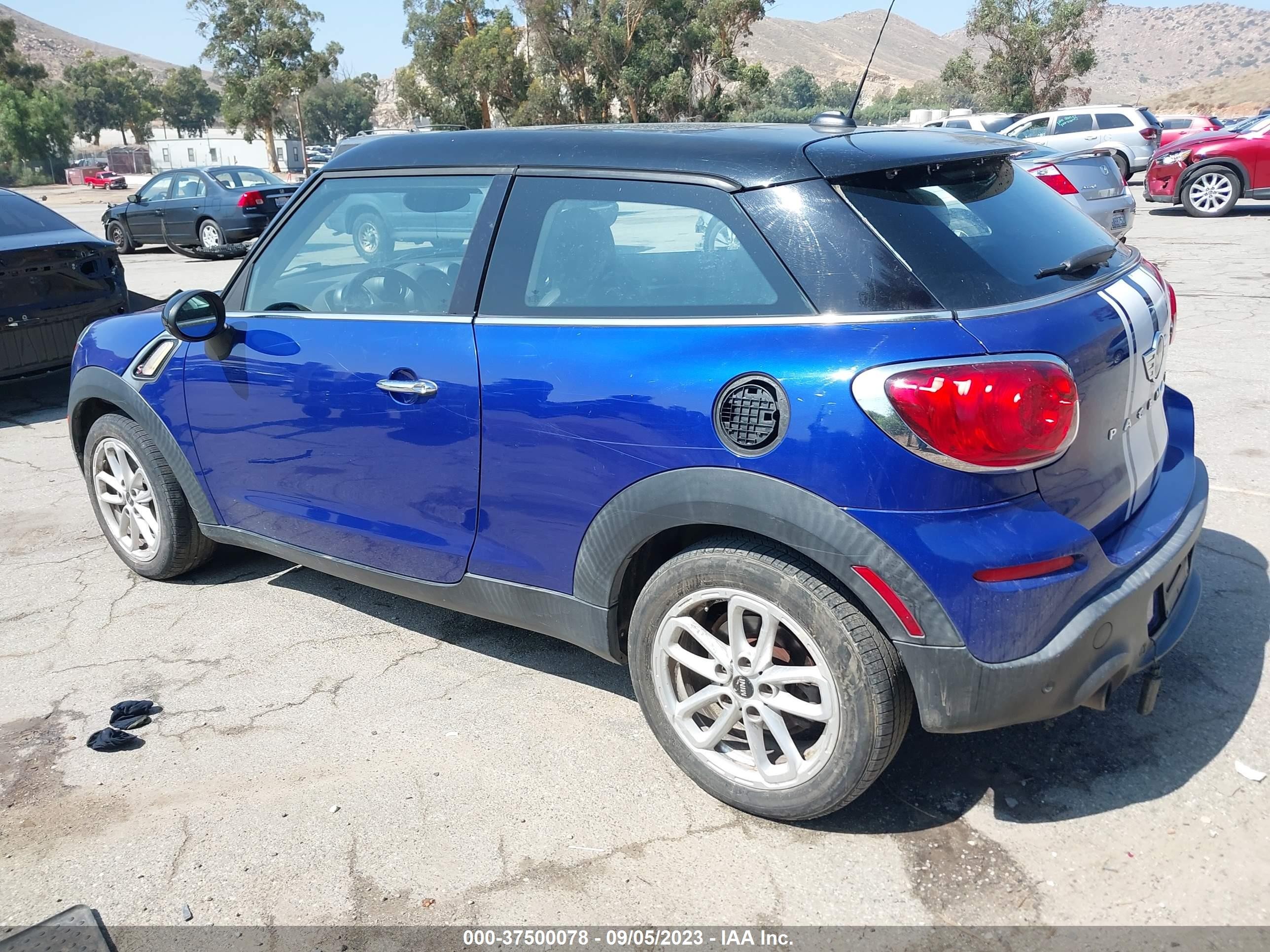 Photo 2 VIN: WMWSS5C5XDWN49292 - MINI PACEMAN 