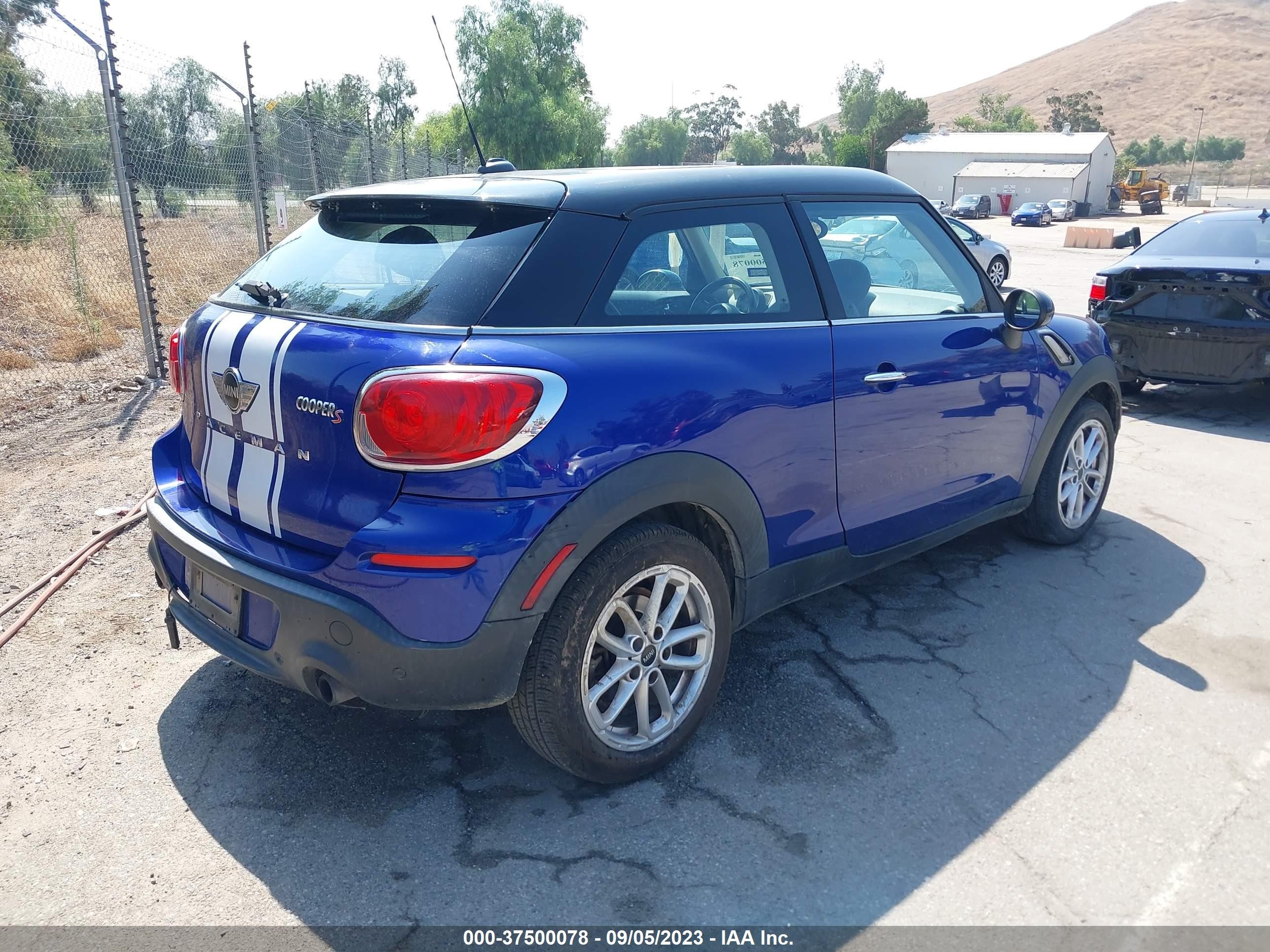 Photo 3 VIN: WMWSS5C5XDWN49292 - MINI PACEMAN 