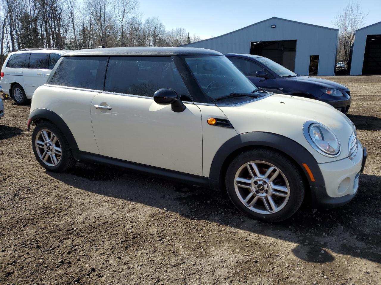 Photo 3 VIN: WMWSU3C50BT252240 - MINI COOPER 