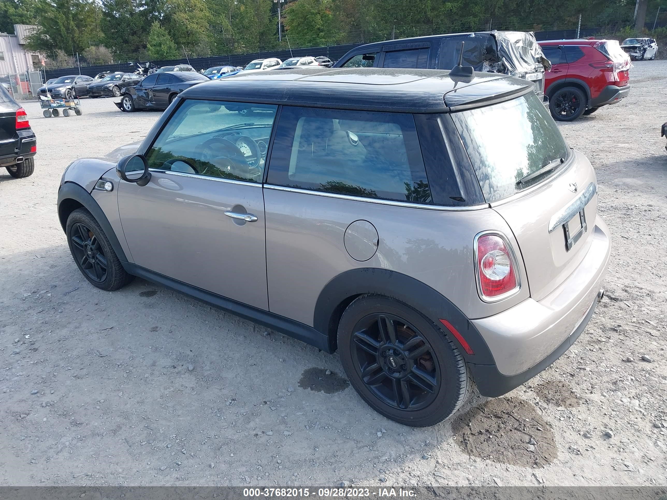 Photo 2 VIN: WMWSU3C50DT684927 - MINI HARD TOP 