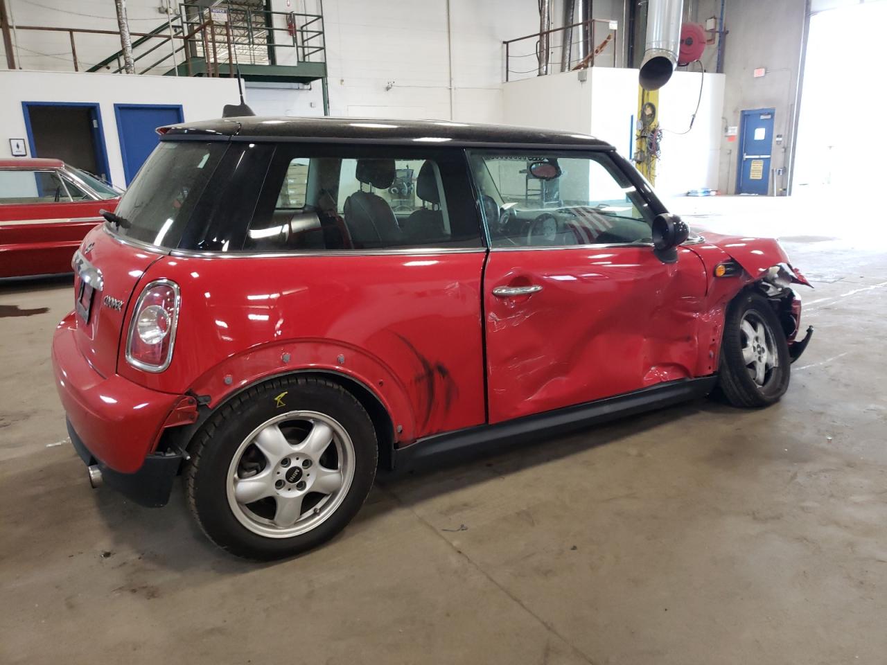 Photo 2 VIN: WMWSU3C51BT094037 - MINI COOPER 