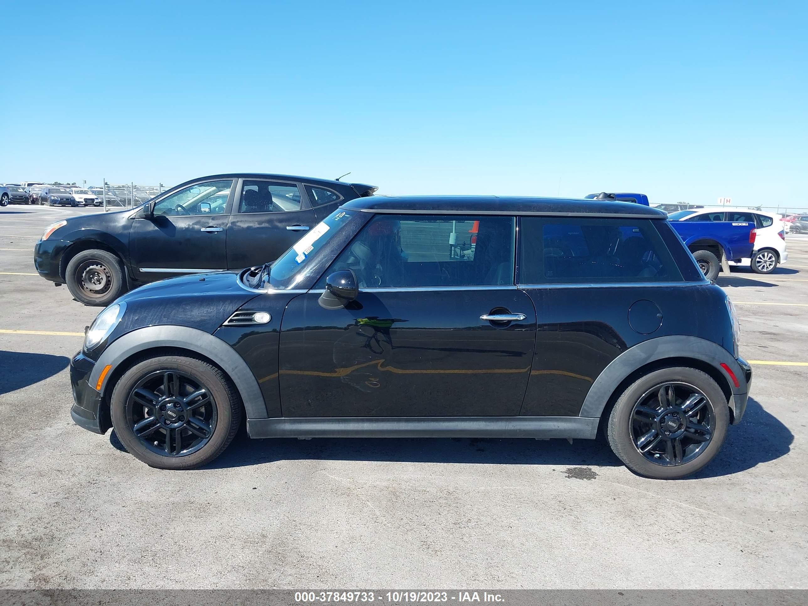 Photo 13 VIN: WMWSU3C51DT689263 - MINI HARD TOP 