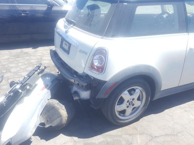 Photo 8 VIN: WMWSU3C52BTX95556 - MINI COOPER 