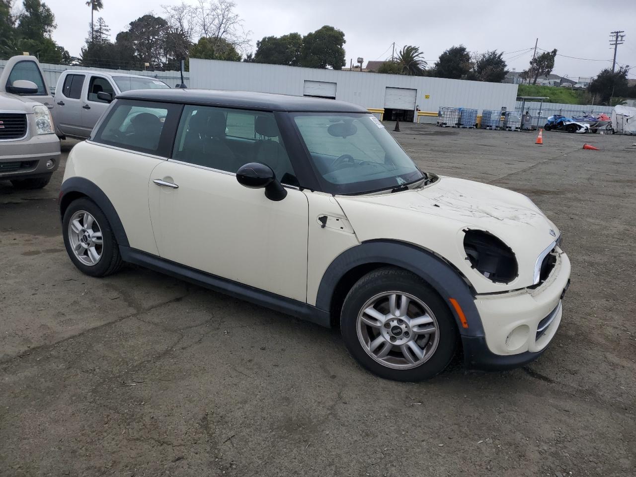 Photo 3 VIN: WMWSU3C52DT678532 - MINI COOPER 