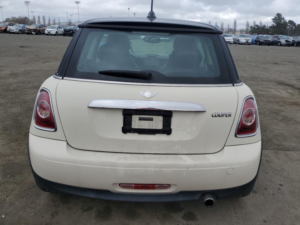 Photo 5 VIN: WMWSU3C52DT678532 - MINI COOPER 