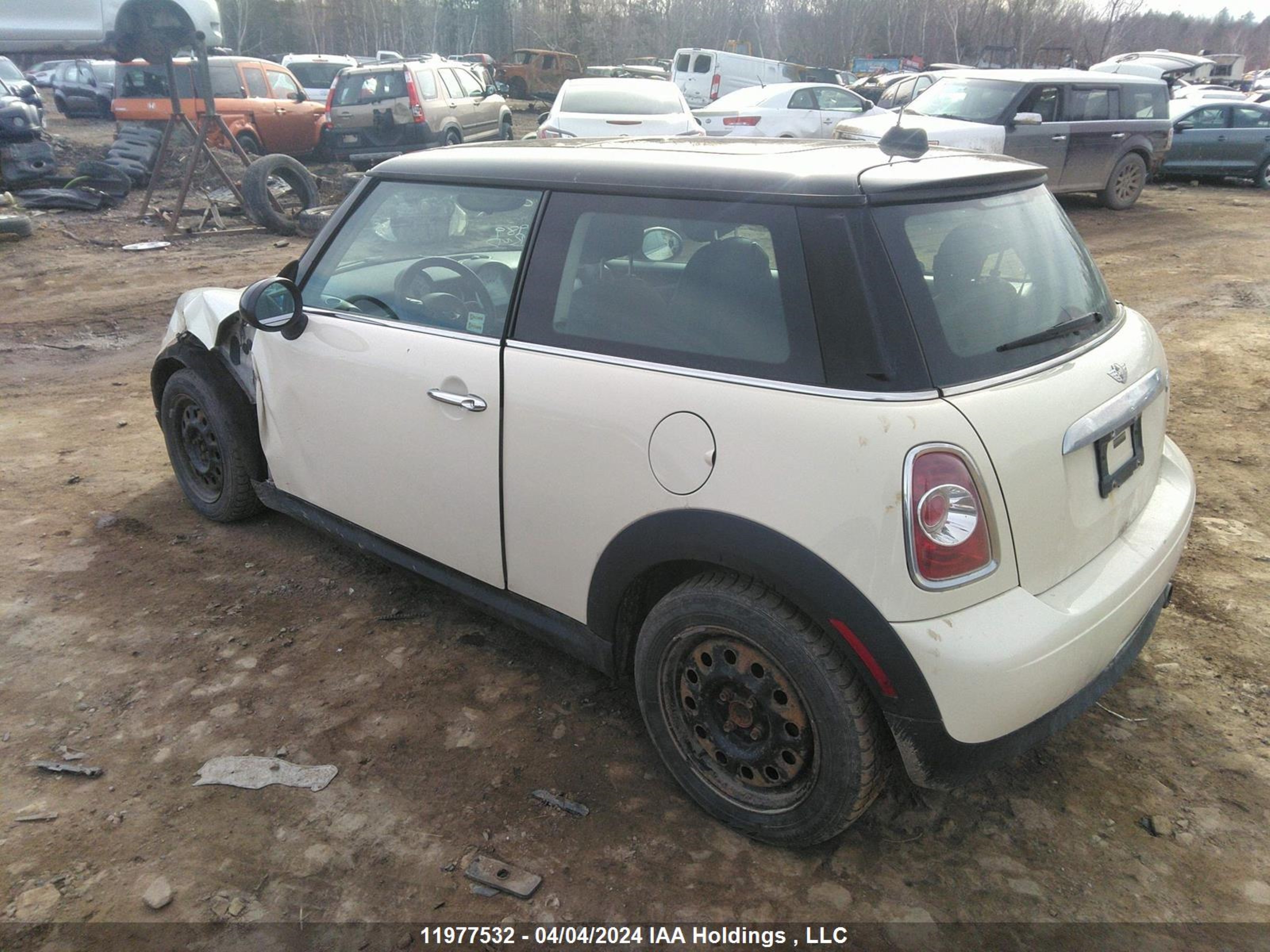 Photo 2 VIN: WMWSU3C52DT680989 - MINI COOPER 