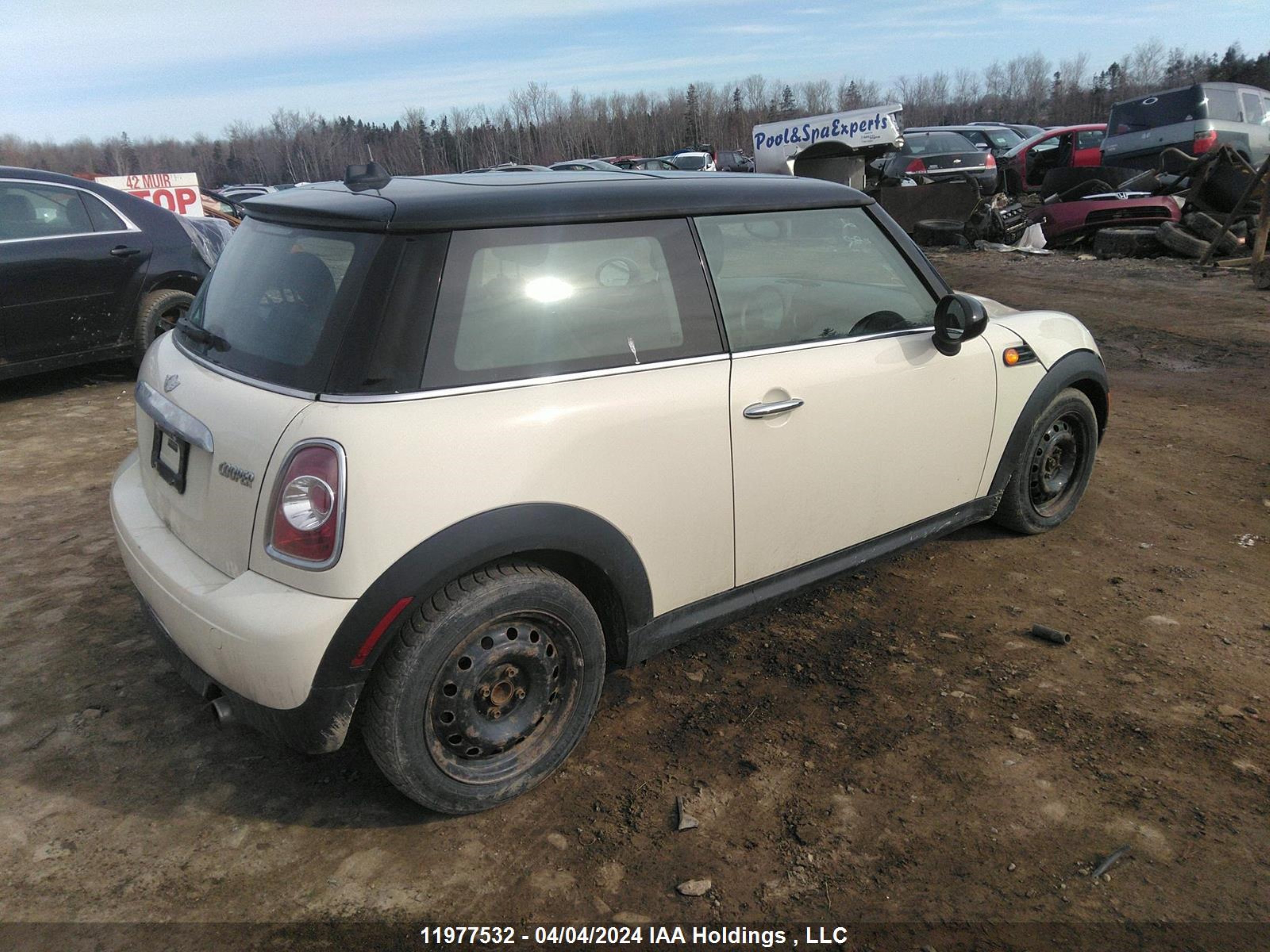 Photo 3 VIN: WMWSU3C52DT680989 - MINI COOPER 