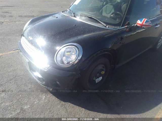 Photo 5 VIN: WMWSU3C52DT683875 - MINI COOPER HARDTOP 