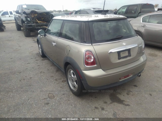 Photo 2 VIN: WMWSU3C53BT182281 - MINI COOPER HARDTOP 