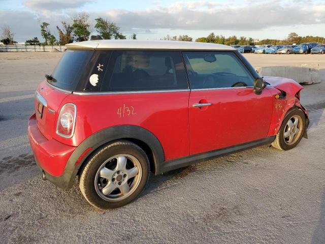 Photo 2 VIN: WMWSU3C53BTX96747 - MINI COOPER 