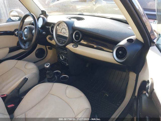 Photo 4 VIN: WMWSU3C53BTX96957 - MINI COOPER 