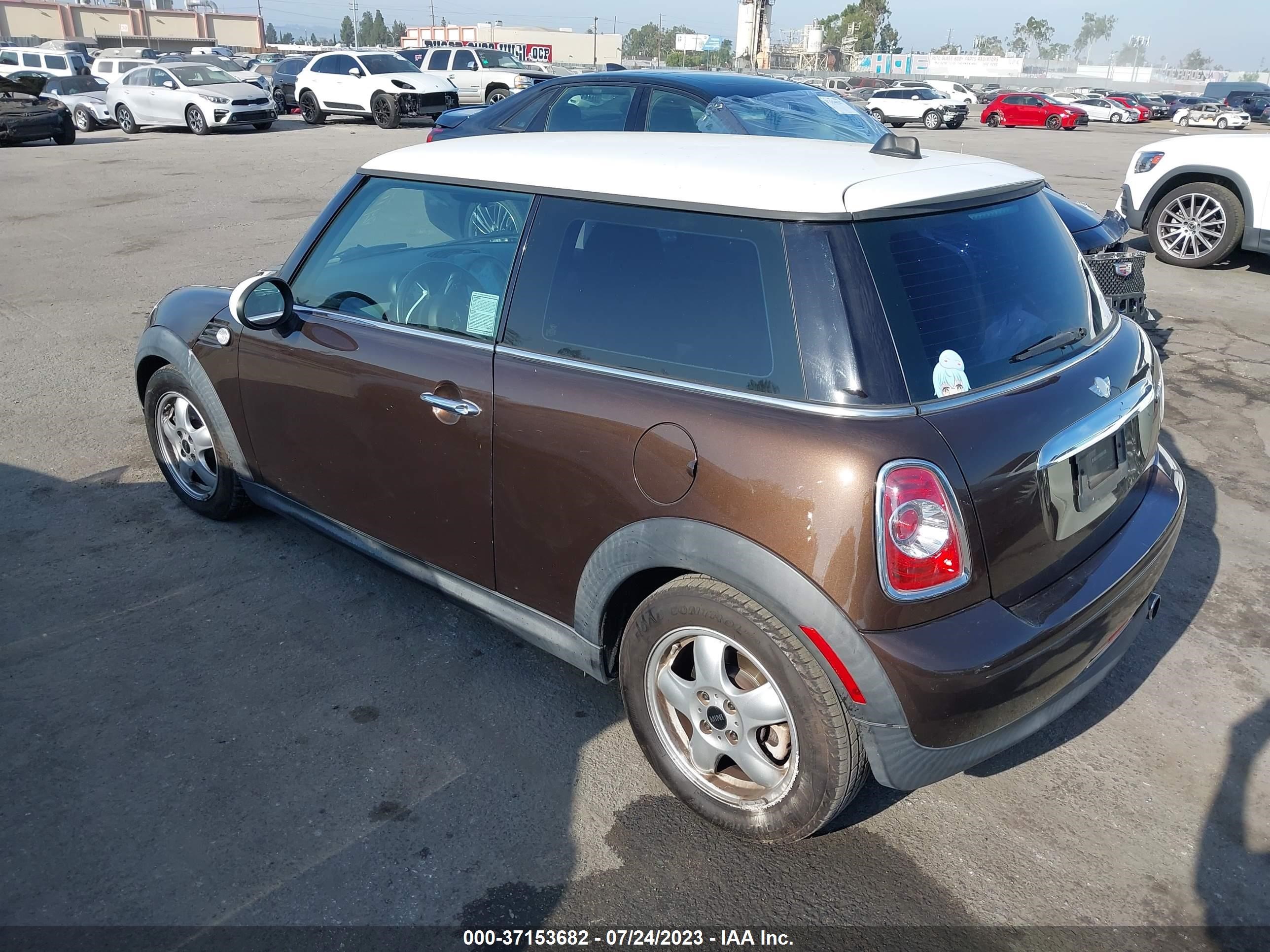 Photo 2 VIN: WMWSU3C54BT251673 - MINI HARD TOP 