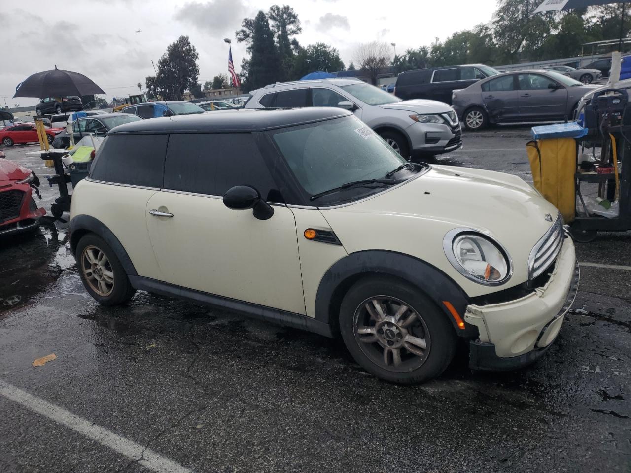 Photo 3 VIN: WMWSU3C54DT685837 - MINI COOPER 