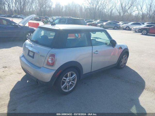 Photo 3 VIN: WMWSU3C55BTX96541 - MINI COOPER 