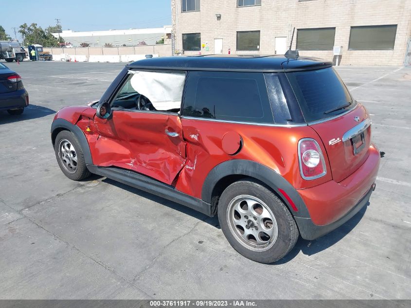 Photo 2 VIN: WMWSU3C55DT546347 - MINI COOPER 