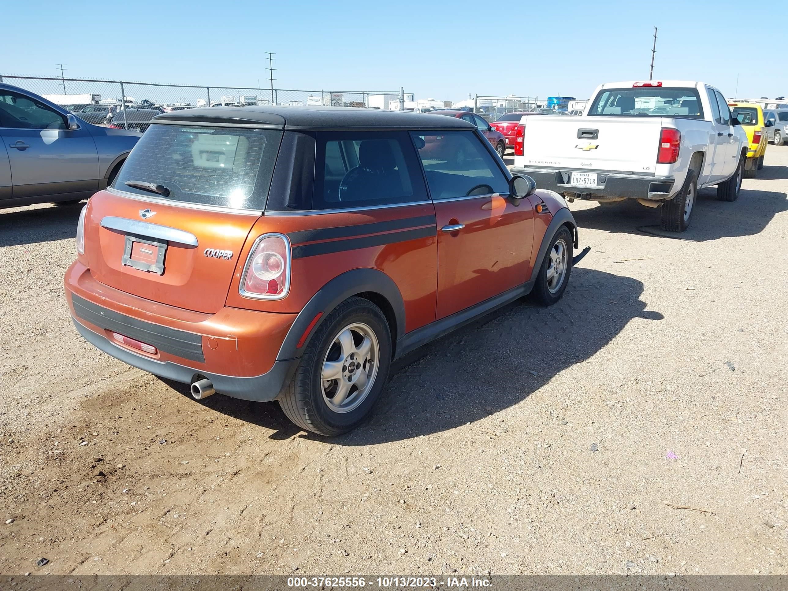 Photo 3 VIN: WMWSU3C56BT098553 - MINI HARD TOP 