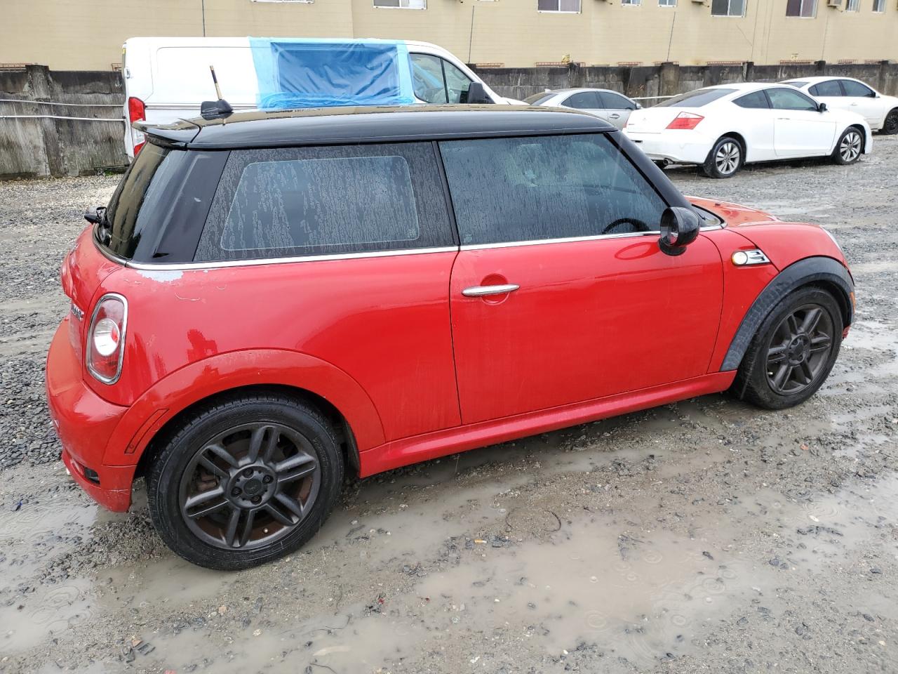 Photo 2 VIN: WMWSU3C56BTX95611 - MINI COOPER 