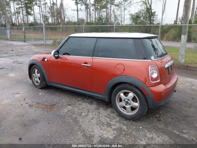 Photo 2 VIN: WMWSU3C56BTX96175 - MINI COOPER 