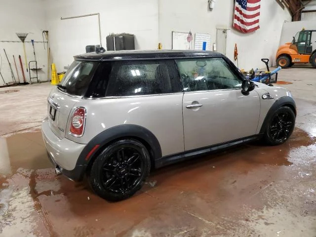 Photo 2 VIN: WMWSU3C56DT371932 - MINI COOPER 