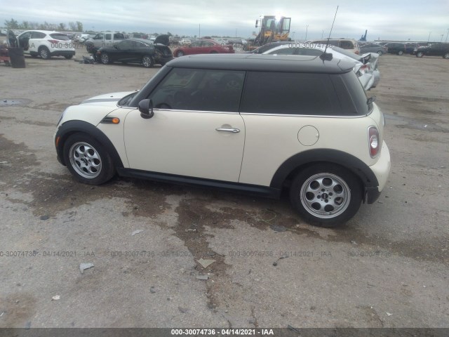 Photo 2 VIN: WMWSU3C56DT549581 - MINI COOPER HARDTOP 