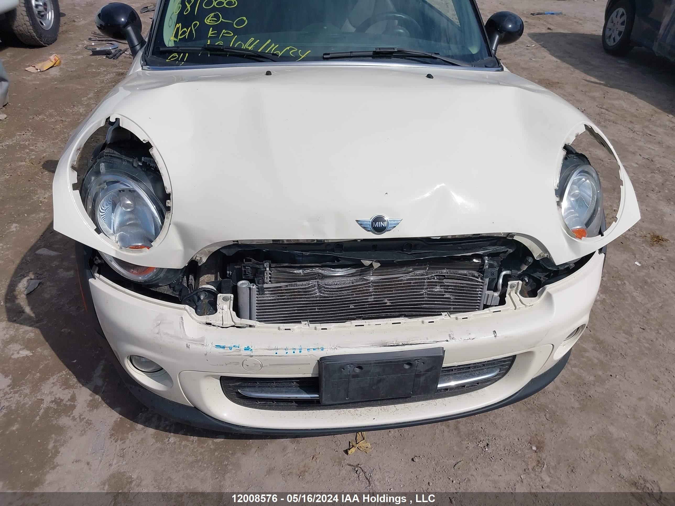 Photo 5 VIN: WMWSU3C56DT681000 - MINI COOPER 