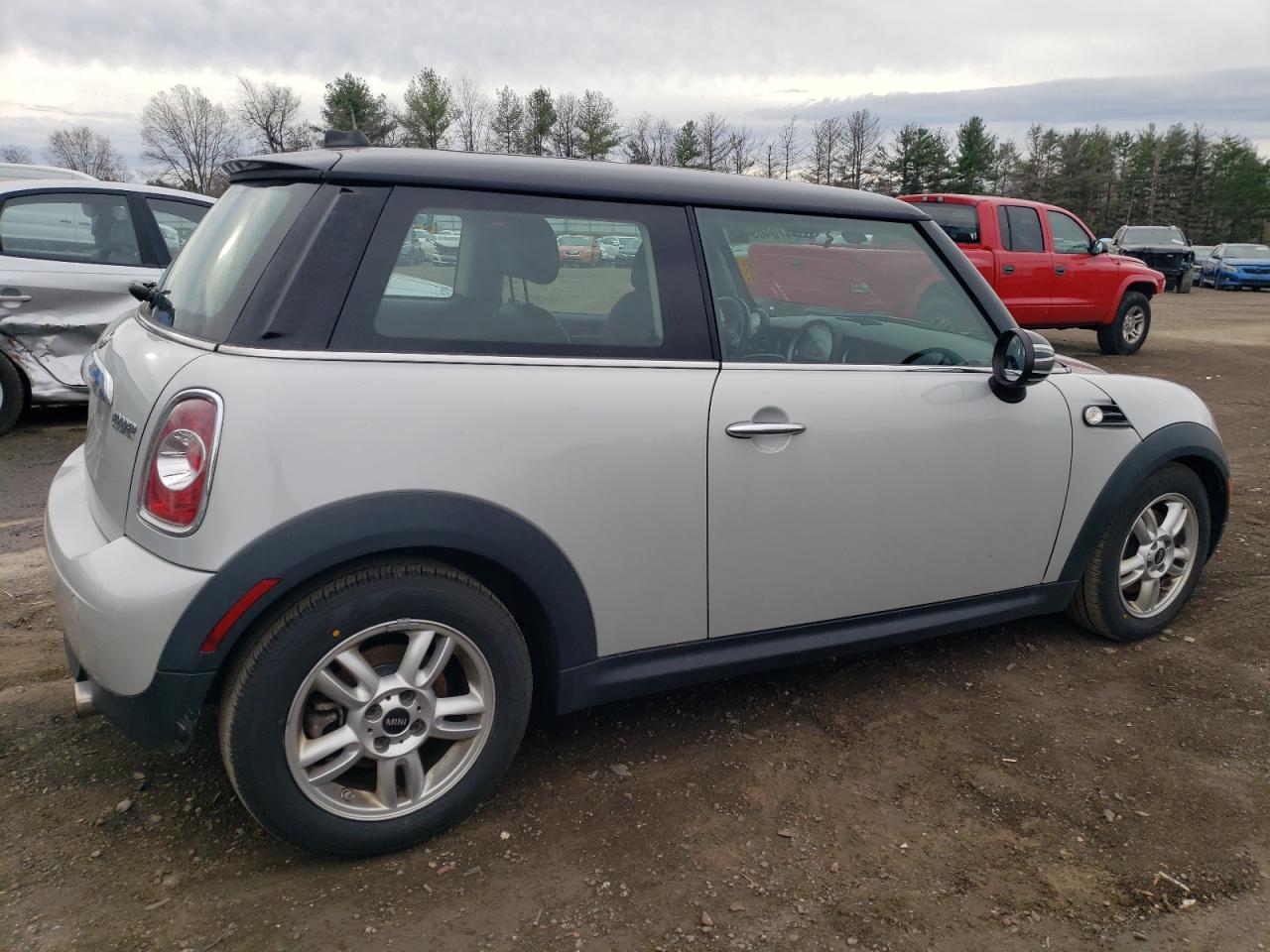 Photo 2 VIN: WMWSU3C56DT681515 - MINI COOPER 