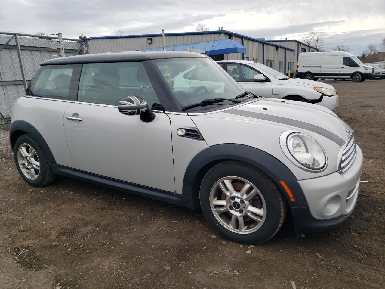 Photo 3 VIN: WMWSU3C56DT681515 - MINI COOPER 