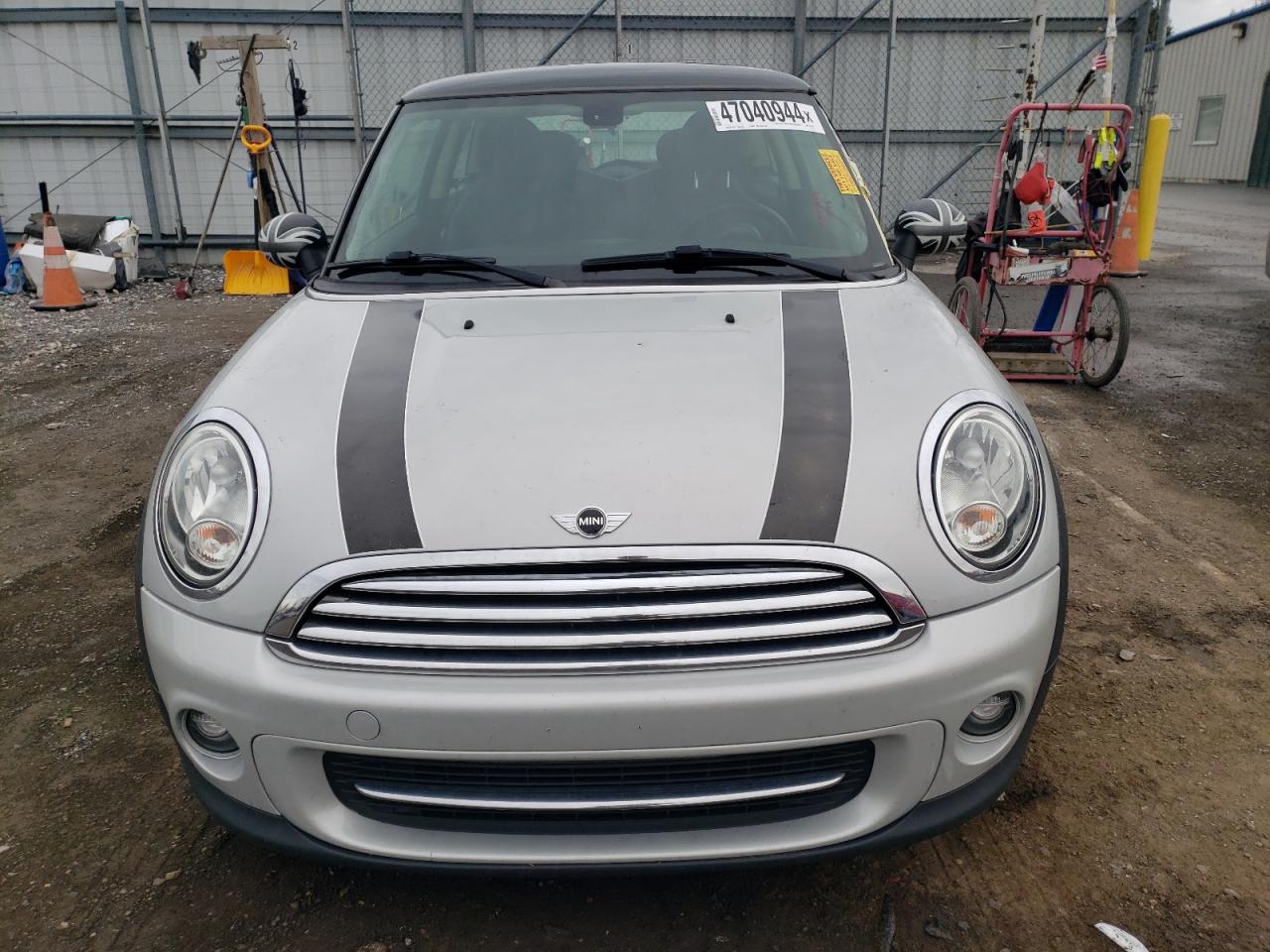 Photo 4 VIN: WMWSU3C56DT681515 - MINI COOPER 