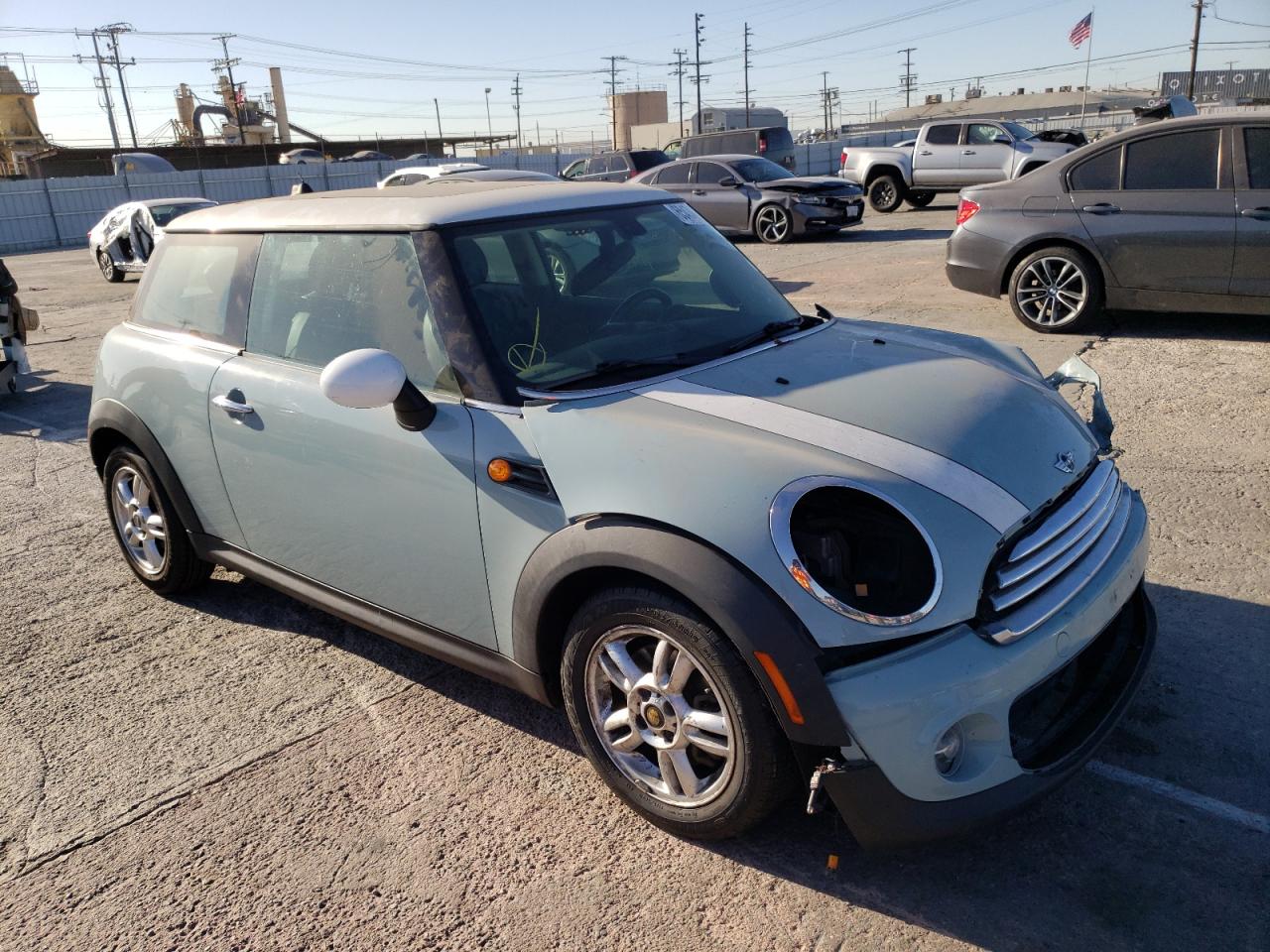 Photo 0 VIN: WMWSU3C56DT682616 - MINI COOPER 