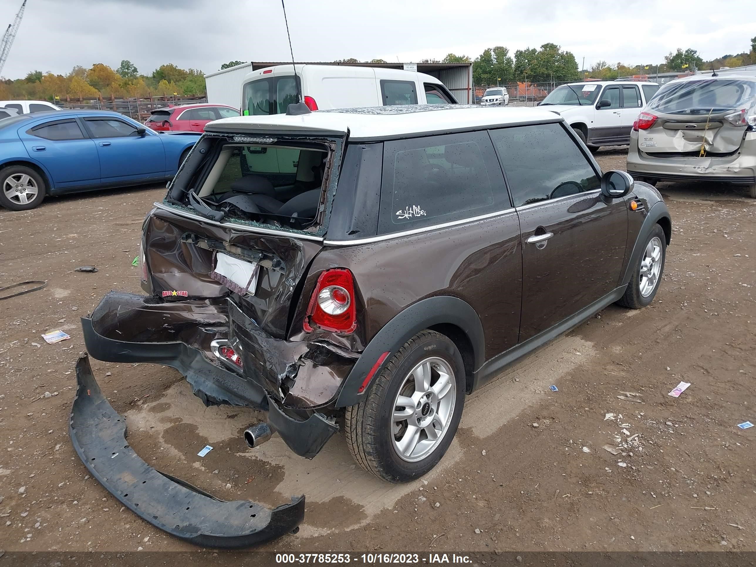 Photo 11 VIN: WMWSU3C57BT092082 - MINI HARD TOP 