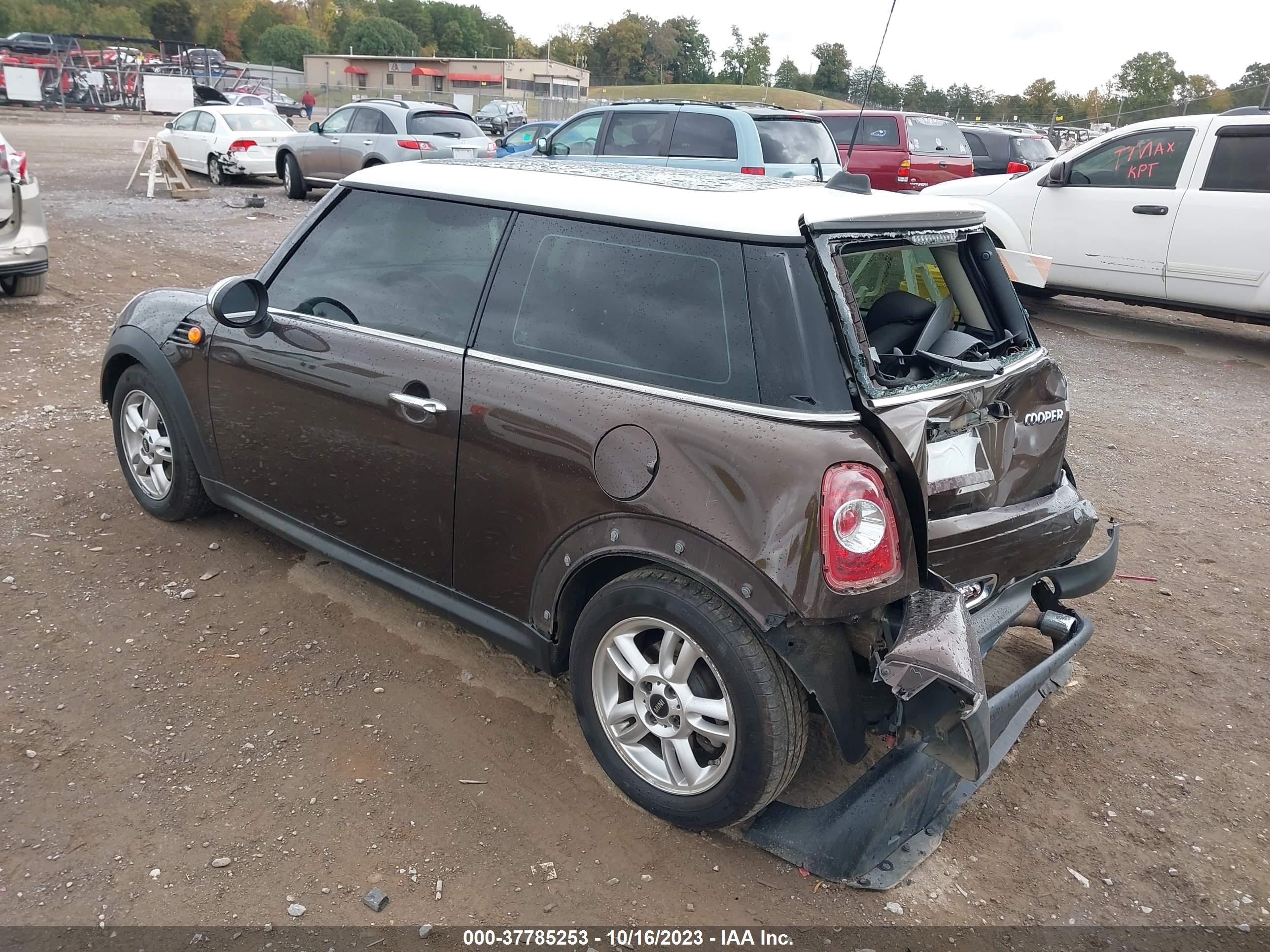 Photo 2 VIN: WMWSU3C57BT092082 - MINI HARD TOP 