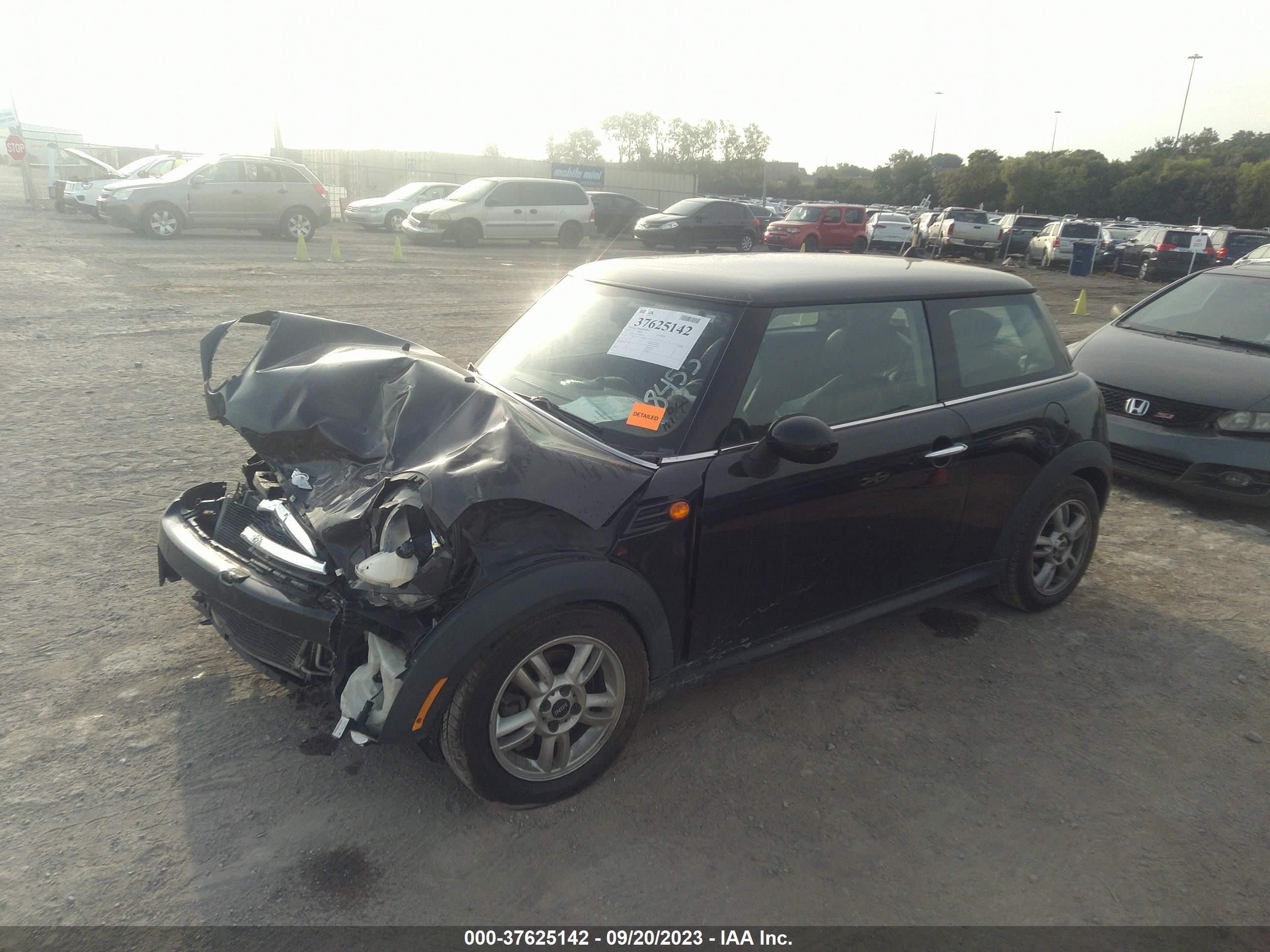 Photo 1 VIN: WMWSU3C57CT368455 - MINI HARD TOP 