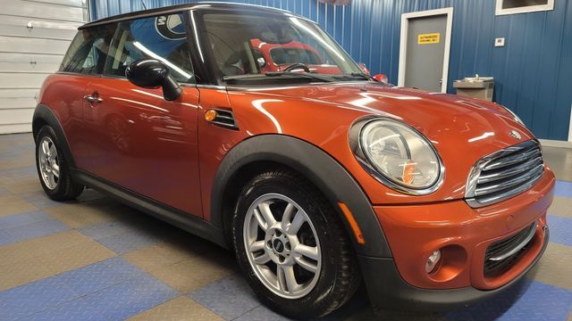 Photo 1 VIN: WMWSU3C57DT682723 - MINI COOPER HARDTOP 